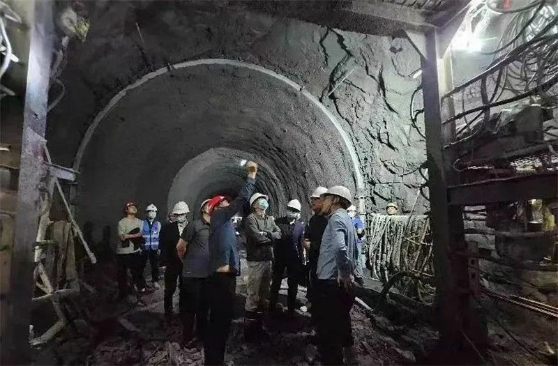 东至柯家村矿项目开展“双节”期间施工安全专项检查。.jpg